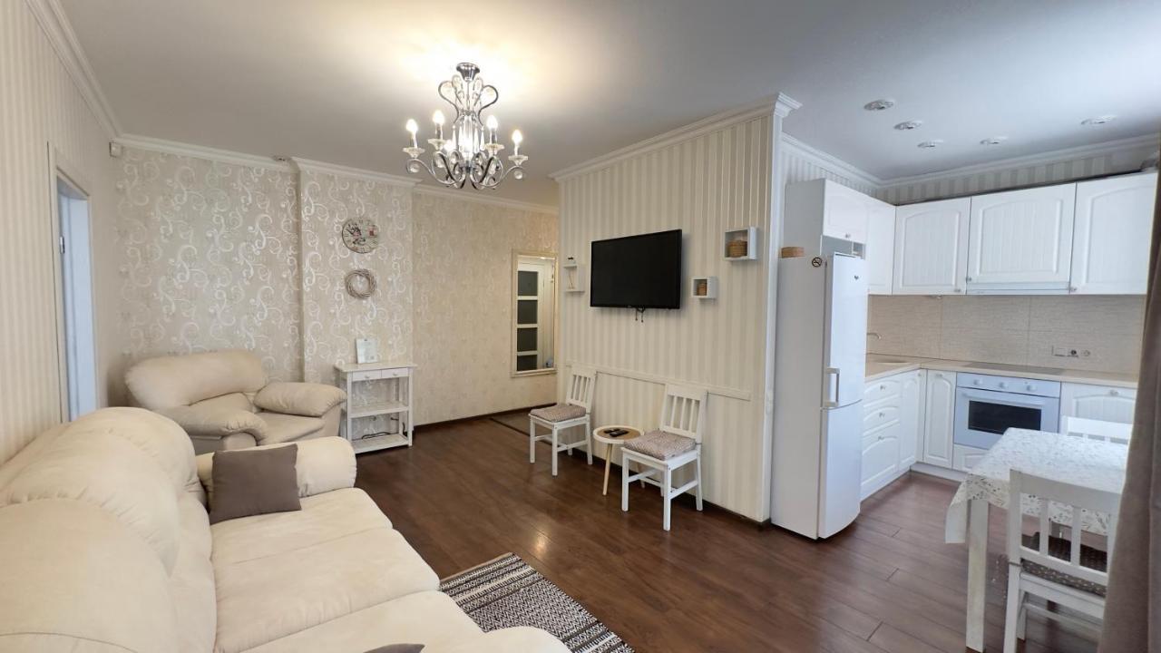 Apartment In The Centre Of City Dnipro Esterno foto